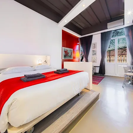 Borrell Apartment Barcelona